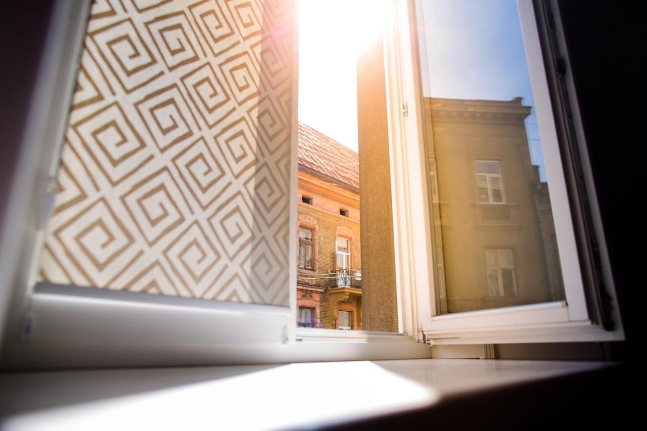 Art Deco Central Rooms リヴィウ 部屋 写真